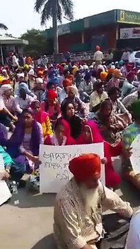 Sikhs are protesting peacefully and doing Naam Simran Police fired at them