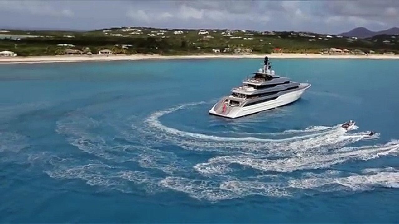 TANGO FEADSHIP 78M SUPER YACHT
