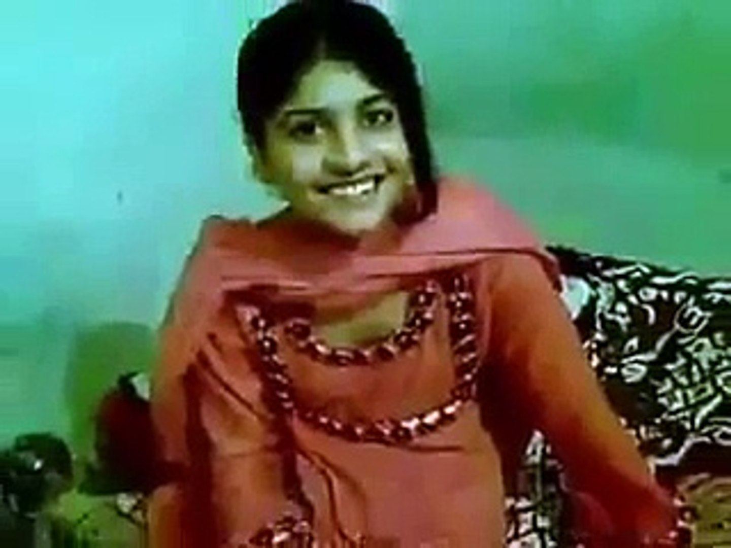 Zor Zabar Dasti Black Xx Video - Masoom Lrki k sath Room Main lrka dekhain kia kr ra ha bichari - video  Dailymotion