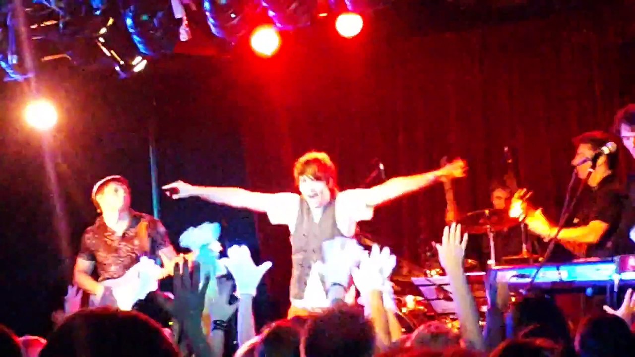 «Casta Diva», «Supremacy», «Дерево» (стихи, соло на губной гармошке, «La Valse d'Amélie») А.Бон (Москва, «16 тонн», 30.08.2015) (Elena Aln)