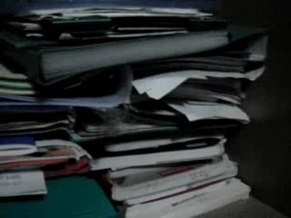 un requn qui mange un humain vraiment