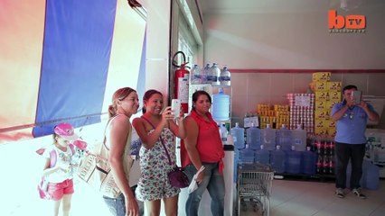 Gentle Giant_ Brazil's Tallest Man Finds Love With Tiny Woman