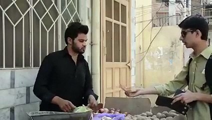 dekhain kis tarhan insaneyt mar rahi hy