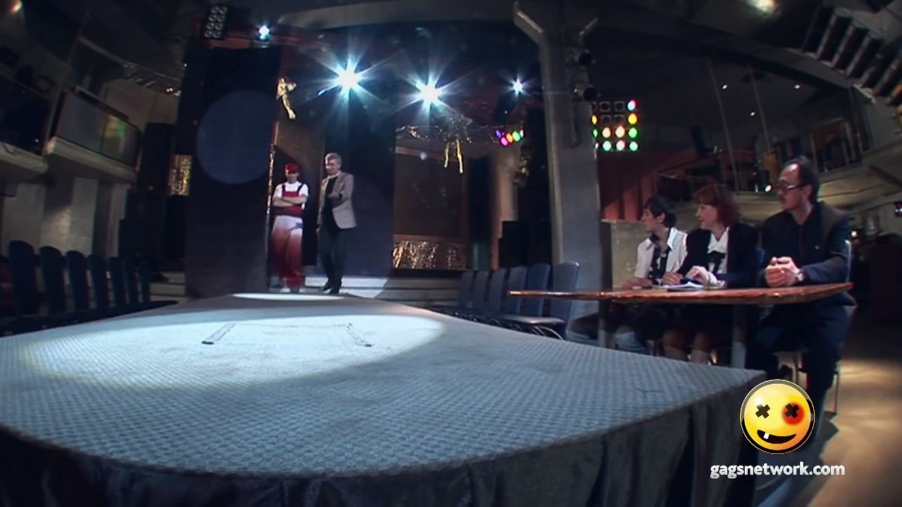 Sexy Runway Skirt Prank 2