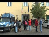 Napoli - Scuola, protestano gli addetti alle pulizie (15.10.15)