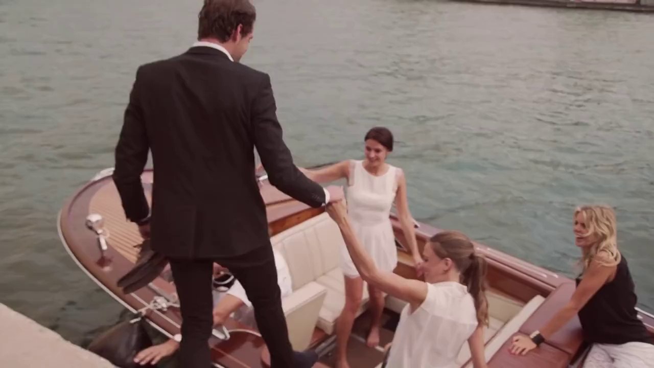 Agence New York pour Live Irresistible de Givenchy - «Paris comme un terrain de jeu !» - Octobre 2015