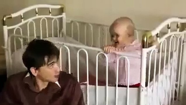 ОТЕЦ И ДОЧКА поют песни под гитару! ОНИ ВЗОРВАЛИ ИНТЕРНЕТ!