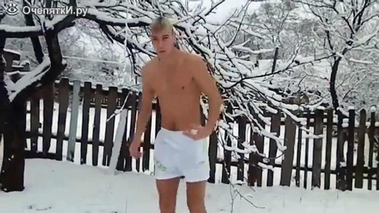 Быстро фоткай, а то пяткам холодно