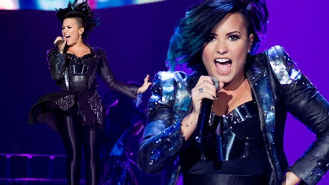 (VIDEO) Demi Lovato SURPRISE Performance At Times Square