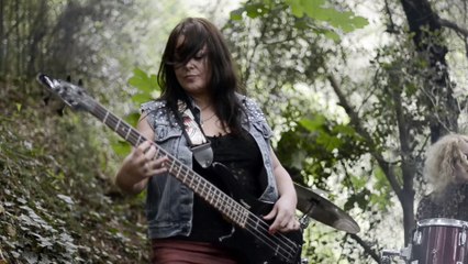 Heroïnas-La Madre de Caín