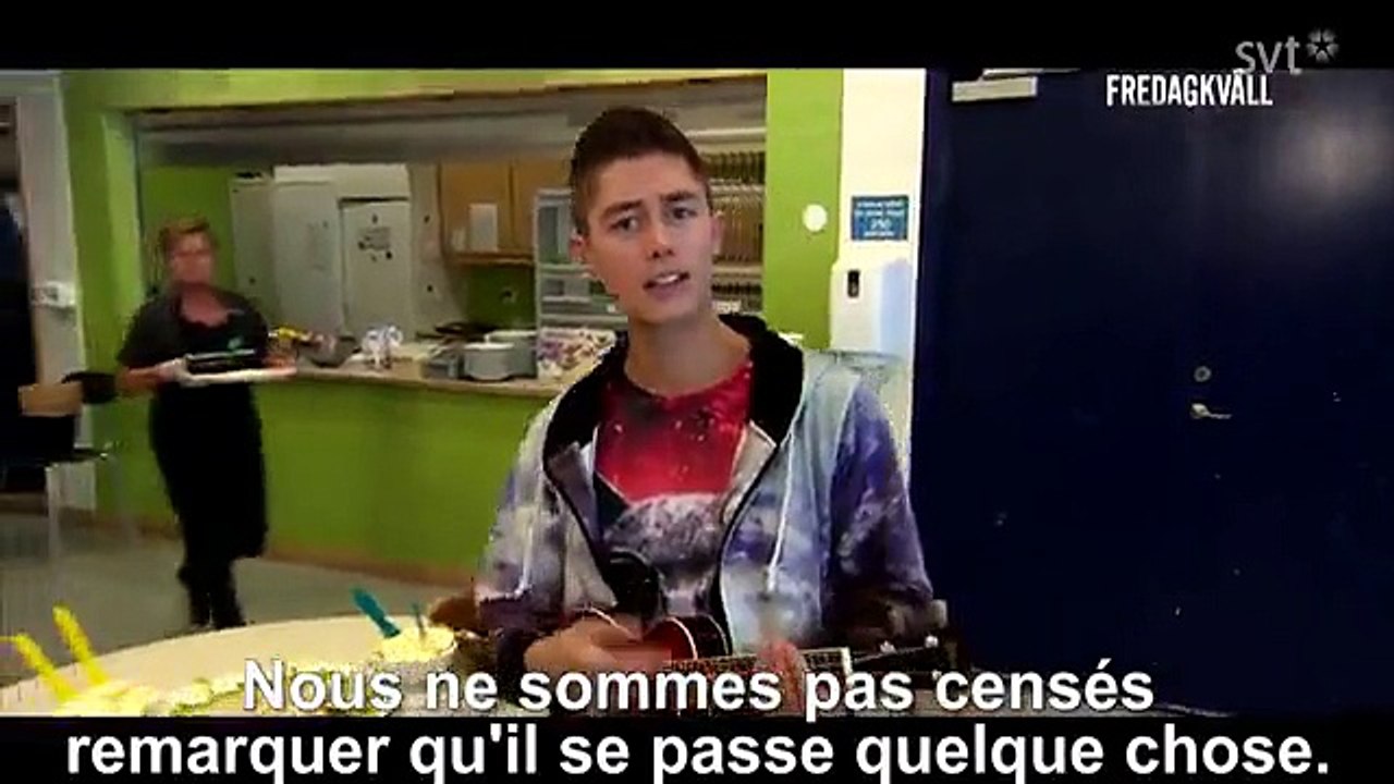 Des tampons déguisés en pirate ou en roi pour expliquer les règles aux enfants