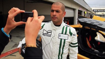 Un petit tour en Renault Sport R.S. 01 à Silverstone avec Chris Harris