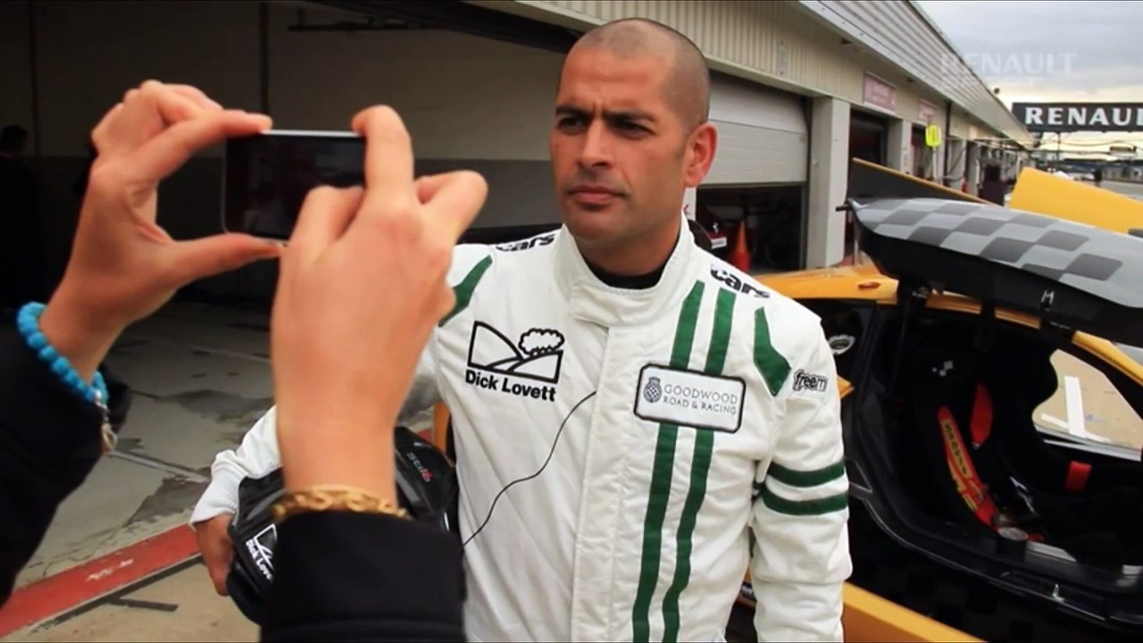 Un petit tour en Renault Sport R.S. 01 à Silverstone avec Chris Harris