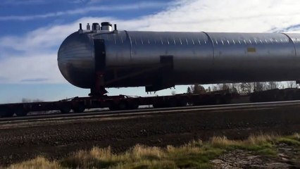 Truck carries insane 2.09 million pound load!