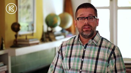 DIY: Elegant wood veneer garland