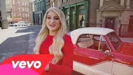 Meghan Trainor - Behind the Scenes of Better When I'm Dancin'