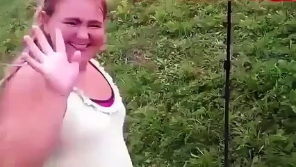 Прикололись над другом на рыбалке