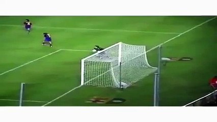 İşte Ronaldinho'nun Barça'daki ilk golü!