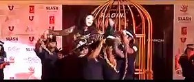 Sex Mujhe-Do-me-Zyada-maza-Aata-hai---Sunny-Leone---Ragini-MMS-2