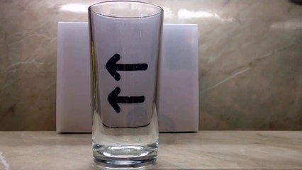 Отличная оптическая иллюзия со стаканом!