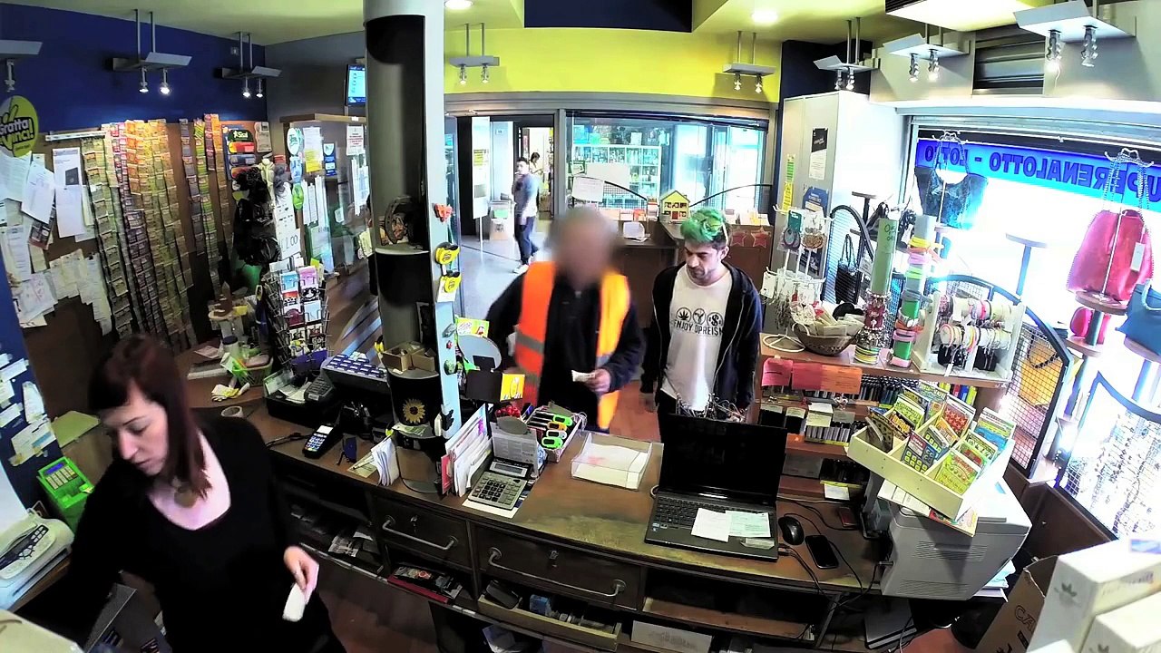 SCHERZO DEL GRATTA E VINCI 3:)