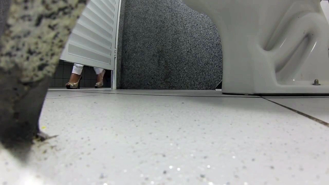 Teaser: PEGADINHA Diarreia 2