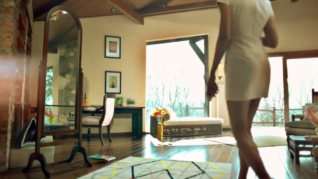 Lipton Teatox Burcu Esmersoy Reklamı 2015 Uzun versiyon