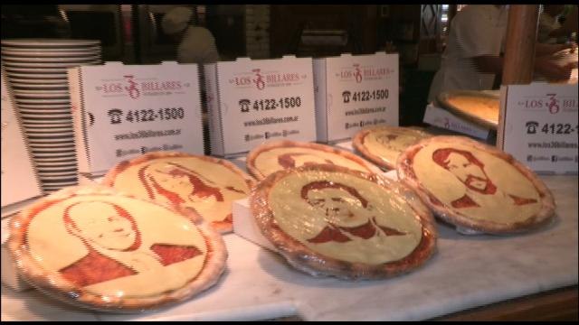Pizzas argentinas de mozzarella, un retrato de los candidatos presidenciales -