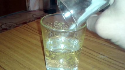 طريقه تحويل الماء الى ثلج باقل من دقيقه