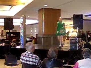 15-03-07 Lunch time dance (1)