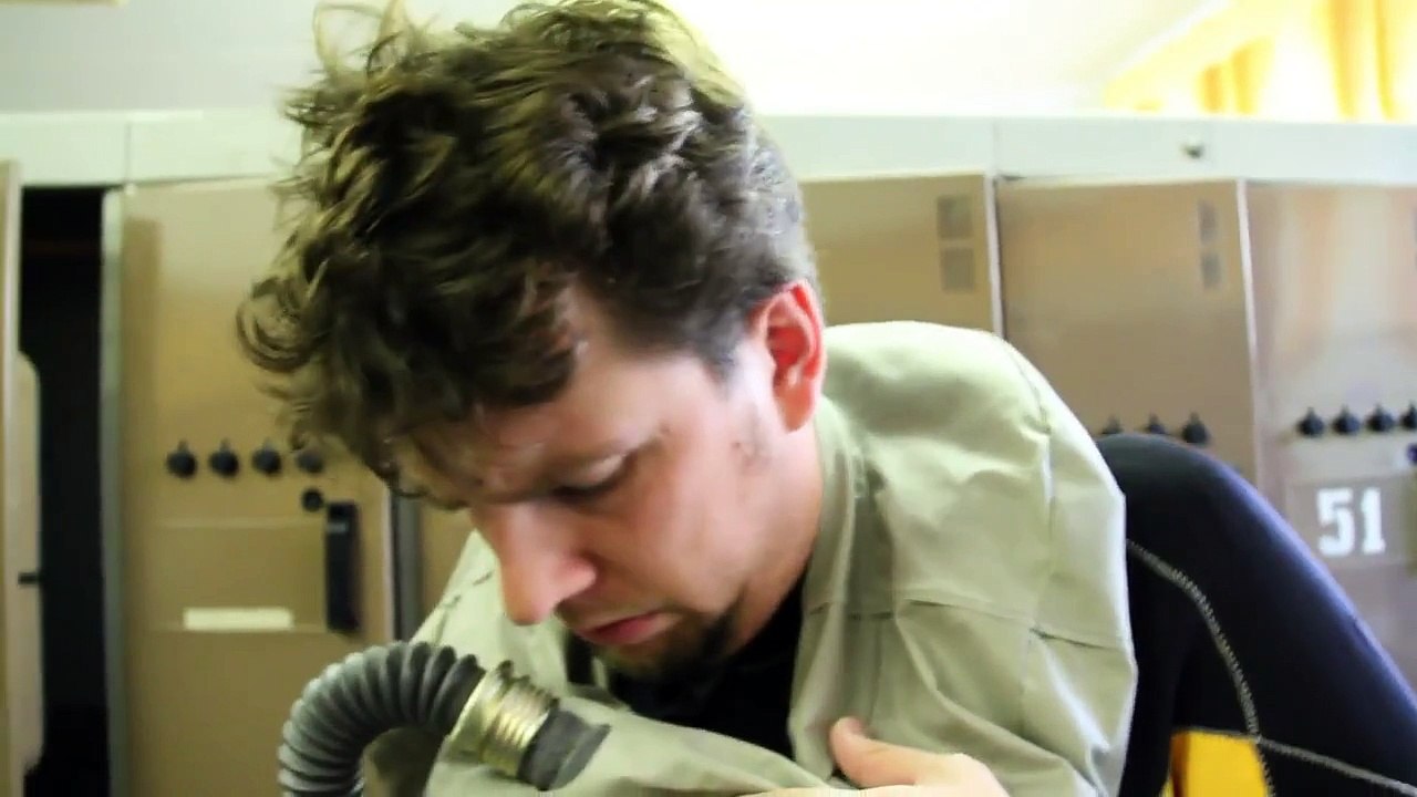 Military rebreather test. На себе проверил армейский дыхательный аппарат. Military rebreather test.