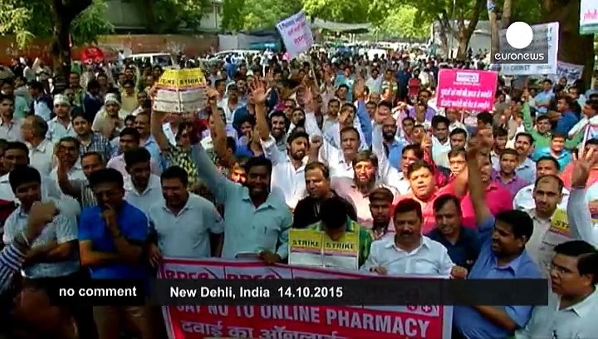 New Delhi: Chemists protest against online sale of drugs Vidéo