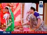 Gora ne Lohe ke Dande ko Garam kar ke Ki Vidya ki Pitai jis se Khush hui Meera - 17th October 2015 - Saath Nibhana Saathiya