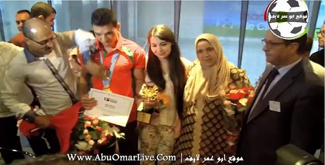 بالفيديو :  استقبال بطل العالم للملاكمة  فخر العرب والمغاربه حامل ذهبيه الملاكمه  (المغربي محمد ربيعي)