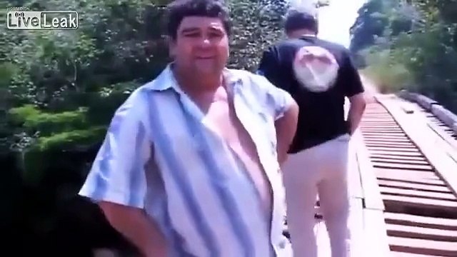 Чуть чуть не успел