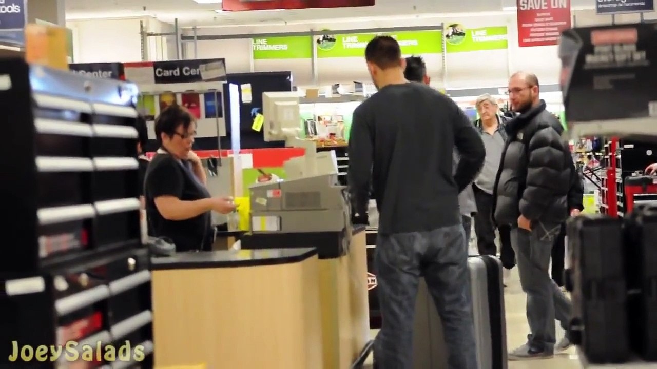Bloody Mutant in a Bag Prank (Social Experiment...