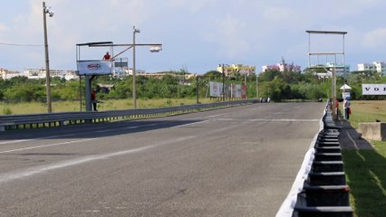 Momento final y decisivo de la segunda carrera de la Súper Sport 600