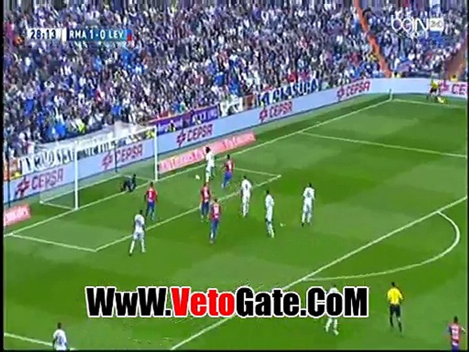 "تصدى خيالى" نافاس حارس ريال مدريد امام ليفانتى