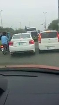 A Pakistani Made Secret Video in NA-122 Area Exposing Sardar Ayaz Sadiq