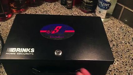 Làm cách nào để bé khóa an toàn chỉ trong vài giây ?