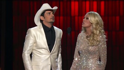 Brad Paisley Carrie Underwood - Gangnam Style - CMA Awards 2012