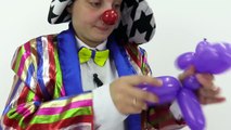 Funny videos for kids. Le Clown makes balloon animals!