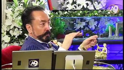 Masonluk sadece kaderin işçisidir. Kaderi durduramaz ve kaderi hızlandıramazlar.