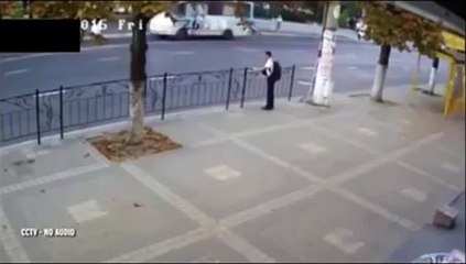 School boys narrow escape from car crash