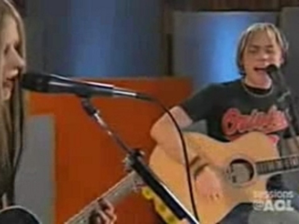 Avril - Lavigne - He Wasn't - Live