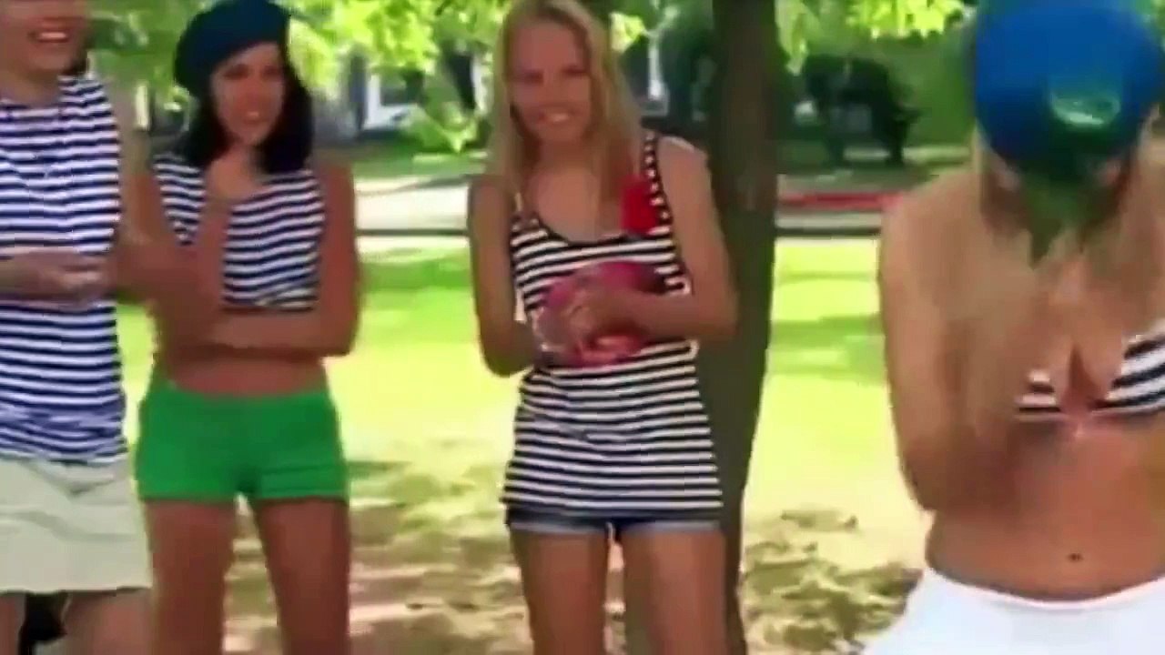 Мегапозитивный видеоролик!  Краш-тест девочек!