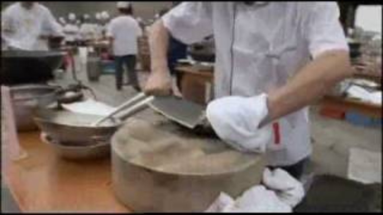 Speed Cooking- serving live snake and fish