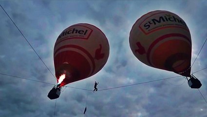 Sıcak Hava Balonlarının Arasında Yürüdü