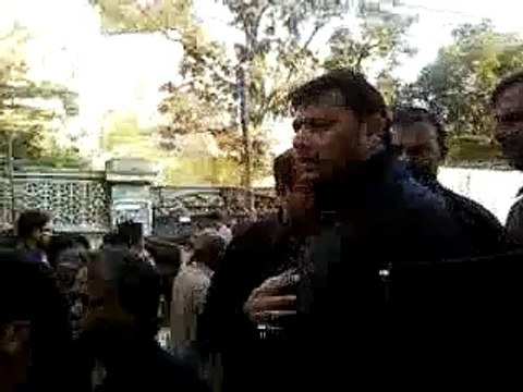 Alvida Ae Hussain By Furqan Mujtaba (Anjuman E Moin Ul Aza) Live @ Markazi Juloos Chehlum, Karachi, 2011