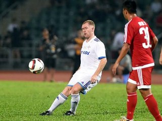Paul Scholes marque toujours des missiles